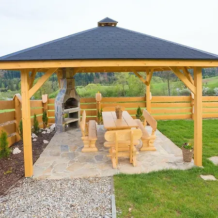 Pod Kuznia Holiday home *